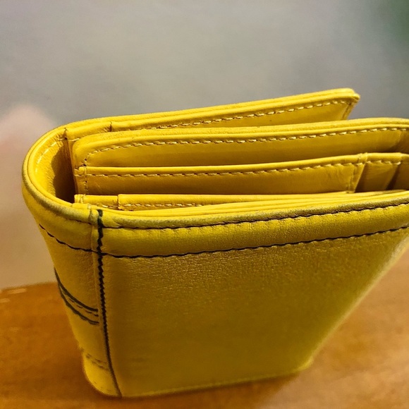 ON SALE!! MCM Calfskin Medium Tri-Fold Wallet - Picture 8 of 8